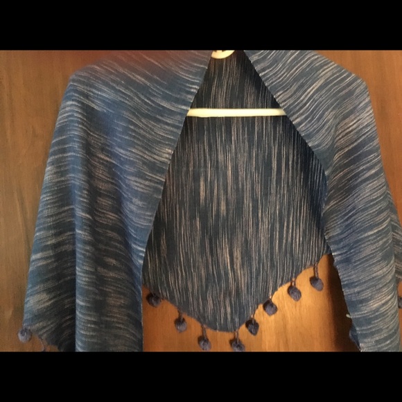 Blue knit boho scarf/shawl - Picture 2 of 5